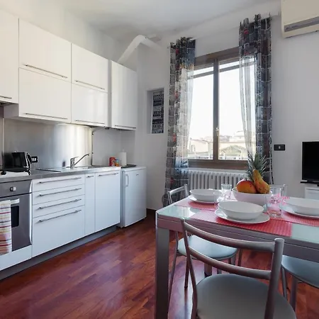 公寓 Porta Romana Cosy Nest
